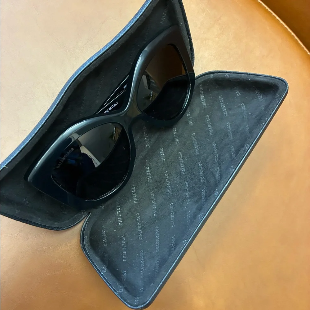 Balenciaga bb0126s Sunglasses - Picture 10 of 10